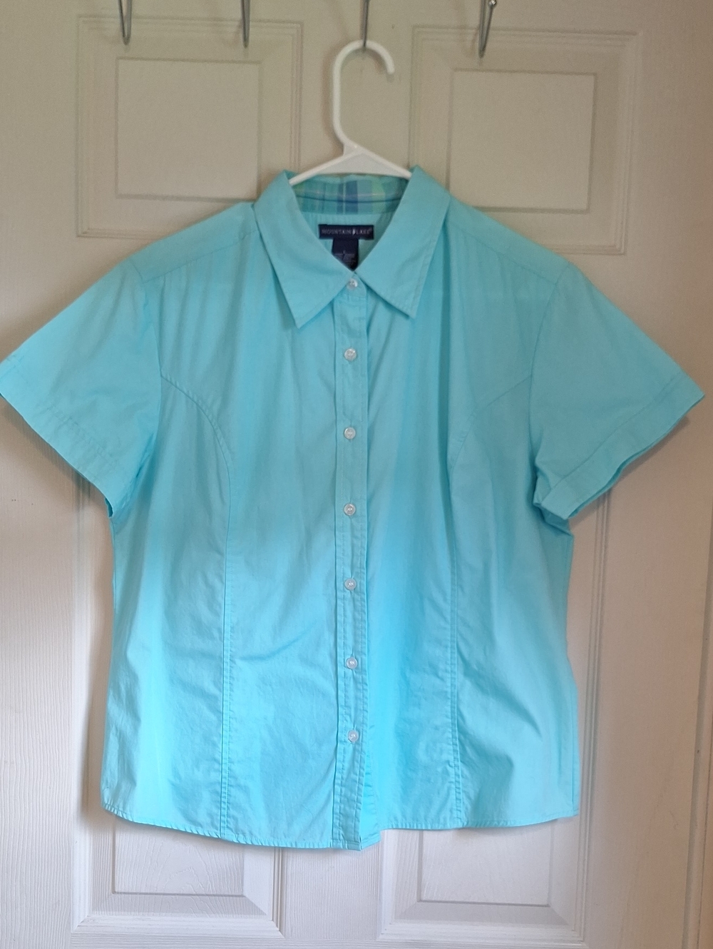 Mountain Lake Women's Light Blue Short-Sleeve Button-Front Shirt Size Large